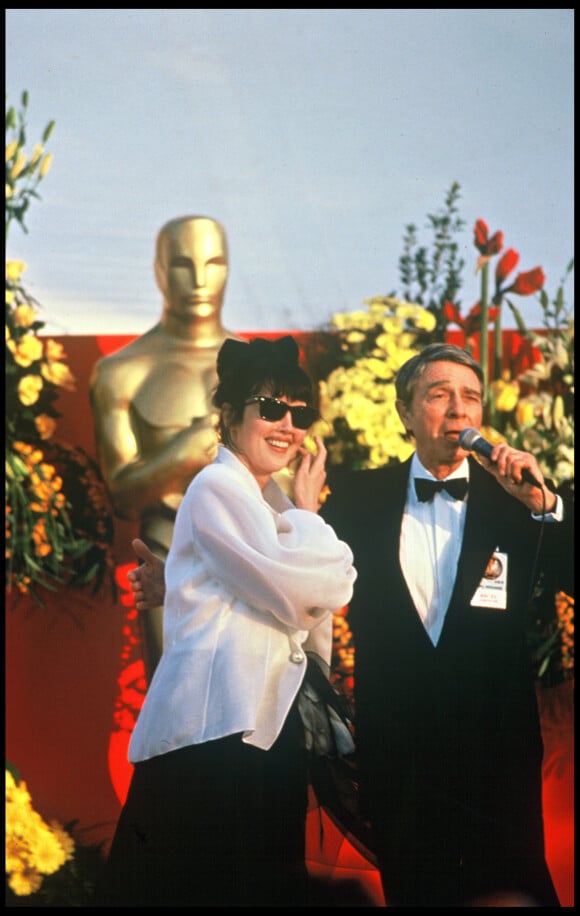 Isabelle Adjani aux Oscars en 1990 pour le film "Camille Claudel".