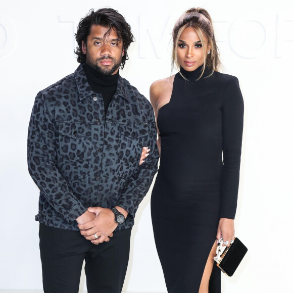 Ciara, enceinte, et son mari Russell Wilson au défilé Tom Ford organisé le 7 février 2020 aux Milk Studios à Los Angeles.