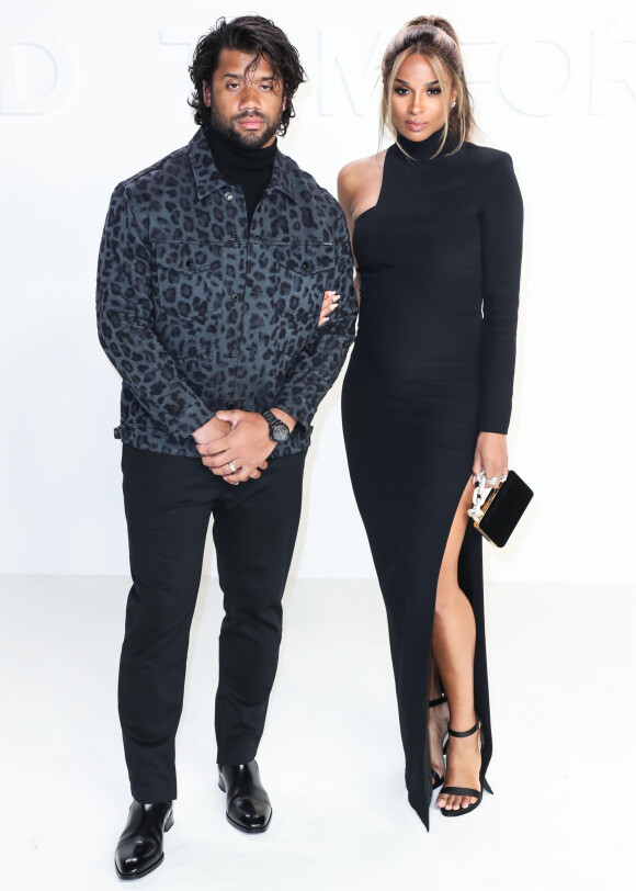 Ciara, enceinte, et son mari Russell Wilson au défilé Tom Ford organisé le 7 février 2020 aux Milk Studios à Los Angeles.