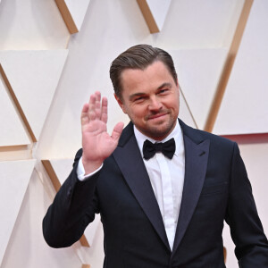 Leonardo DiCaprio lors du photocall des arrivées de la 92ème cérémonie des Oscars 2019 au Hollywood and Highland à Los Angeles, Californie, Etats-Unis, le 9 février 2020.