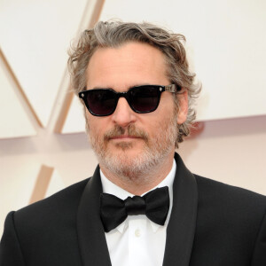 Joaquin Phoenix lors du photocall des arrivées de la 92ème cérémonie des Oscars 2020 au Hollywood and Highland à Los Angeles, Californie, Etats-Unis, le 9 février 2020.