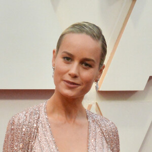 Brie Larson assiste aux 92e Oscars au Dolby Theatre, habillée d'une robe CELINE. Hollywood, Los Angeles, le 9 février 2020.