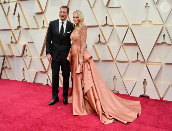 Molly Sims et son mari Scott Stuber assistent aux 92e Oscars au Dolby Theatre. Hollywood, Los Angeles, le 9 février 2020.