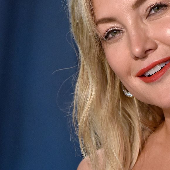 Kate Hudson assiste à la soirée "Vanity Fair Oscar Party" après la 92ème cérémonie des Oscars 2019 au Wallis Annenberg Center for the Performing Arts à Los Angeles, le 9 février 2020.