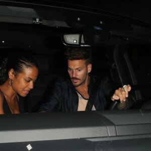 Christina Milian enceinte est allée diner avec sa fille et son compagnon Matt Pokora au restaurant Madeo dans le quartier de Beverly Hills à Los Angeles. La petite famille est très joyeuse et plaisante avec des fans sur le ventre arrondi de Christina! Le 8 août 2019