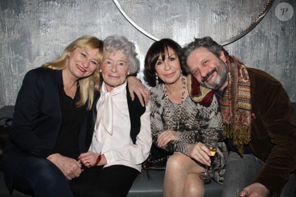 Exclusif - Christine Bravo, Claude Sarraute, Danièle Evenou, Eric Laugérias - Steevy Boulay fête son 34ème anniversaire dans le bar restaurant le "Who's" dans le Marais à Paris le 19 février 2014.