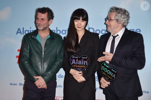 Le réalisateur Eric Lartigau, Doona Bae et Alain Chabat - Avant-première du film "Je suis là" au cinéma UGC Normandie à Paris, le 4 février 2020. © Giancarlo Gorassini/Bestimage