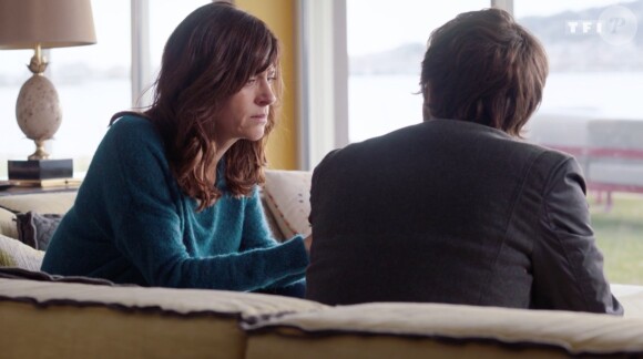 Anne Caillon joue Flore Vallorta dans la série "Demain nous appartient", diffusée sur TF1.
