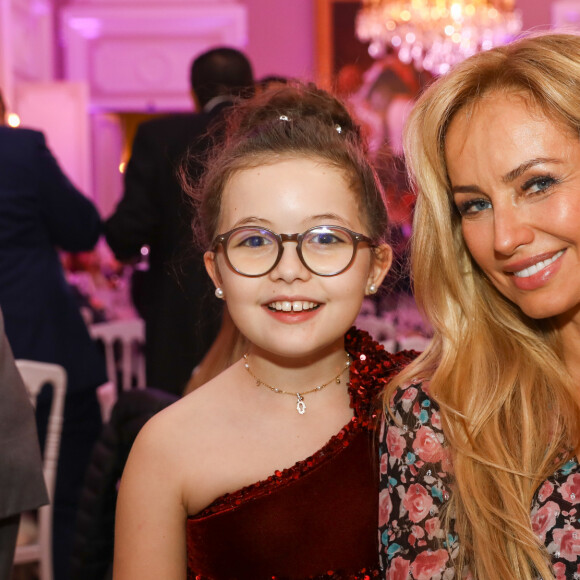 Exclusif - Emma (gagnante The Voices Kid), Adriana Karembeu et sa fille Nina Ohanian à la soirée caritative organisée au Palais du Pharo, au profit de l'école arménienne Abovian. Marseille, le 26 octobre 2019. © Philippe Doignon / Bestimage