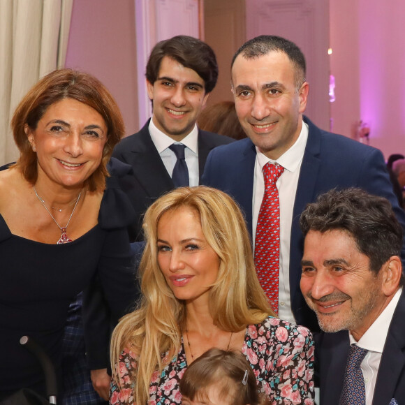 Exclusif - Martine Vassal (présidente du conseil de la métropole d'Aix-Marseille-Provence), Karen Khurshudyan, président de l'école Abovian, Aram Ohanian, sa femme Adriana Karembeu, leur fille Nina Ohanian et Alexis Findykian à la soirée caritative organisée au Palais du Pharo, au profit de l'école arménienne Abovian. Marseille, le 26 octobre 2019. © Philippe Doignon / Bestimage ille