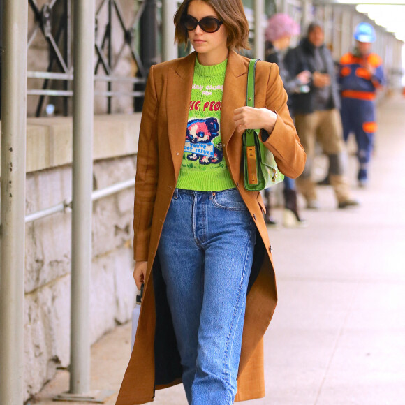 Kaia Gerber arrive à la Park Avenue Armory pour assister au défilé Marc Jacobs. New York, le 12 février 2020.