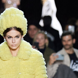 Kaia Gerber défile pour Marc Jacobs, collection automne-hiver 2020-2021, à la Park Avenue Armory. New York, le 12 février 2020.