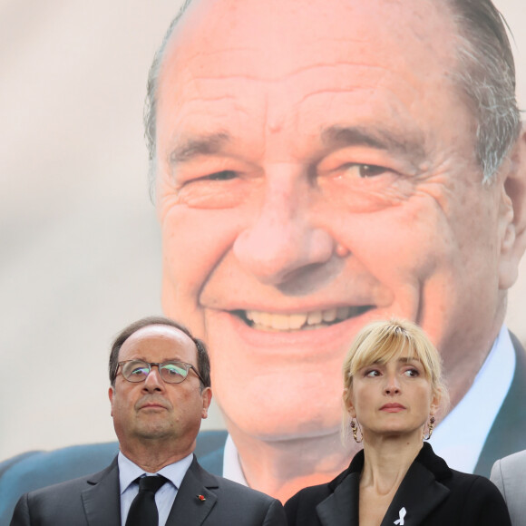 François Hollande et sa compagne Julie Gayet au musée du président Jacques Chirac de Sarran en Corrèze le 5 octobre 2019. © Patrick Bernard/Bestimage