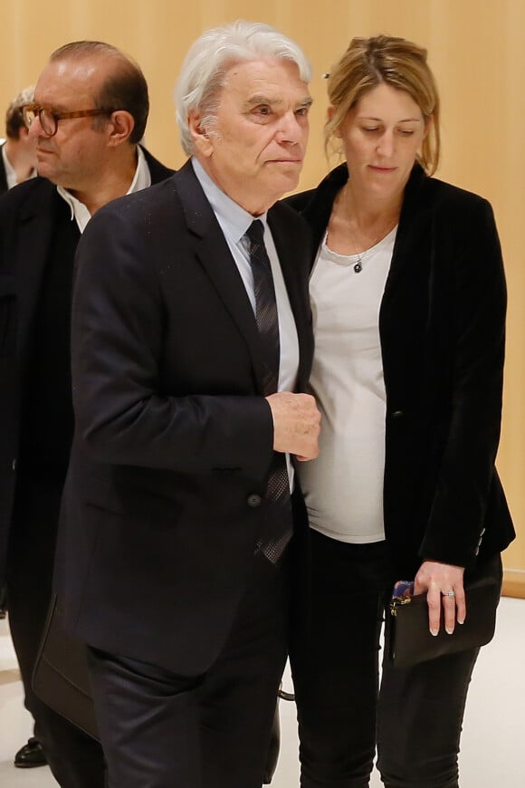 Exclusif - Bernard Tapie et ses avocats Hervé Témime et Julia Minkowski enceinte (femme de B.Griveaux) - B.Tapie à la sortie de la 11ème chambre correctionnelle, 2ème section du tribunal de Paris accompagné de ses avocats H.Témime et J.Minkowski à Paris, France, le 1er avril 2019. Le ministère public a requis 5 ans ferme pour Tapie et 3 ans pour S.Richard dont 18 mois avec sursis et interdiction d'exercer toute fonction publique pendant 5 ans. B.Tapie et le PDG d'Orange, S.Richard, seront les prévenus du procès pénal de l'arbitrage rendu en 2008 en faveur de l'ancien homme d'affaires, dans son contentieux avec le Crédit lyonnais sur la vente du fabricant d'équipements de sport allemand Adidas en 1993, qui s'est ouvert le 11 mars 2019. L'homme d'affaires et patron du groupe de médias "La Provence", qui lutte à 76 ans contre un cancer de l'estomac, n'a fait aucune déclaration à son arrivée au tribunal. Après dix ans de péripéties judiciaires, B.Tapie, est jugé pour escroquerie et détournement de fonds publics; S.Richard, 57 ans, qui était alors directeur de cabinet de la ministre de l'Economie C.Lagarde, pour complicité. © CVS/Bestimage