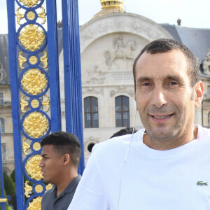 Zinedine Soualem - Opéra "Tosca Puccini" à l'hôtel national des Invalides dans le cadre de l'opération "Opéra en plein air" à Paris le 4 septembre 2019. © Coadic Guirec/Bestimage