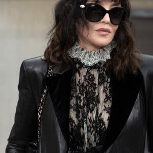 Isabelle Adjani assiste au défilé Chanel femme printemps-été 2020 lors de la fashion week de Paris. Le 1er octobre 2019. @Aurore Marechal/ABACAPRESS.COM