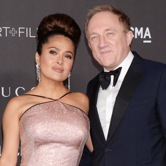 Francois-Henri Pinault et sa femme Salma Hayek au photocall de la soirée "2019 LACMA Art + Film Gala" au Los Angeles County Museum of Art. Los Angeles, le 2 novembre 2019.