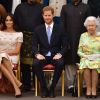 Le prince Harry, duc de Sussex, Meghan Markle, duchesse de Sussex, la reine Elisabeth II d'Angleterre - Personnalités à la cérémonie "Queen's Young Leaders Awards" au palais de Buckingham à Londres le 26 juin 2018.