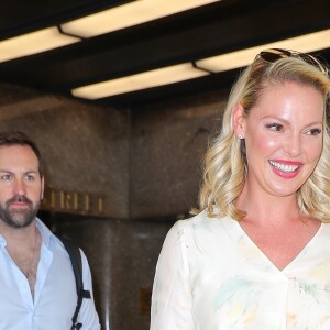 Katherine Heigl et son mari Josh Kelley à la sortie des studios de la NBC à New York, le 12 juillet 2018