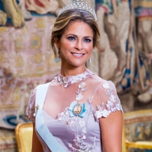 La princesse Madeleine de Suède au dîner de la cérémonie des Prix Nobel à Stockholm le 11 décembre 2019.