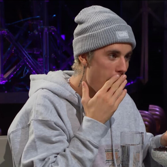 Justin Bieber a préféré manger un yaourt aux fourmis et aux scorpions plutôt que de se raser la moustache lors d'un jeu sur le plateau de l'émission "The Late Late Show", animé par J. Corden. Los Angeles. Le 20 février 2020.