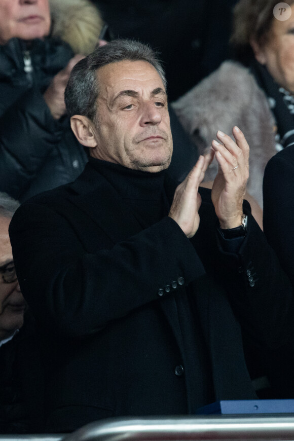 Nicolas Sarkozy dans les tribunes lors du match de championnat de Ligue 1 Conforama opposant le Paris Saint-Germain (PSG) aux Girondins de Bordeaux au Parc des Princes à Paris, France, le 23 février 2020. Le PSG a gagné 4-3. © Cyril Moreau/Bestimage