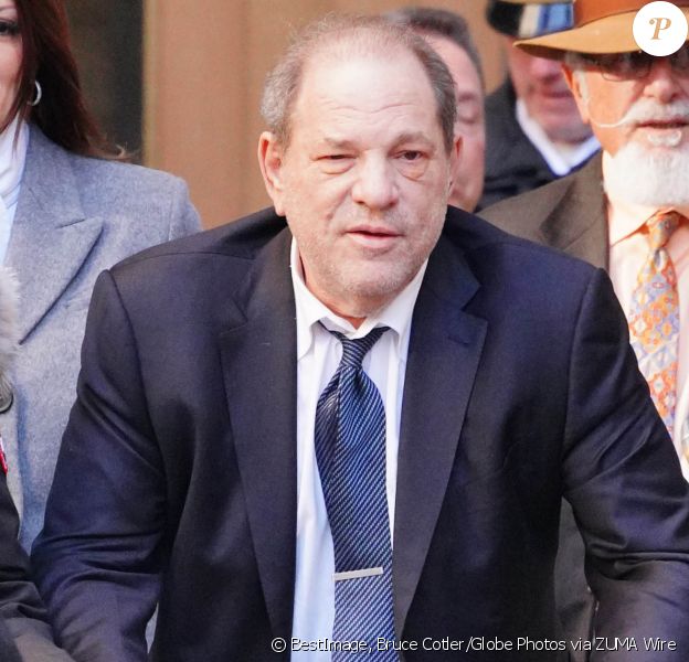 Harvey Weinstein au tribunal correctionnel de Manhattan à New York, le 24 février 2020, où le jury l'a déclaré coupable de deux des cinq chefs d'accusation (viol et agression sexuelle) pour lesquels il était jugé. © Bruce Cotler/Globe Photos via ZUMA Wire / Bestimage