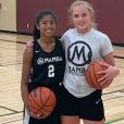 Gianna Bryant avec le maillot de la Mamba Academy fondée par son papa Kobe Bryant. 15 août 2019.