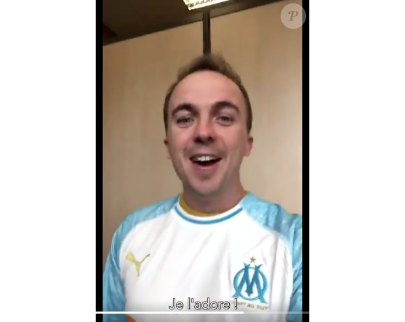 Frankie Muniz, ex-star de la série "Malcolm", a enfilé le maillot de l'Olympique de Marseille et enregistré un message vidéo pour les fans de l'OM lors de sa participation au Hero Festival, qui s'est tenu dans la cité phocéenne les 10 et 11 novembre 2018.