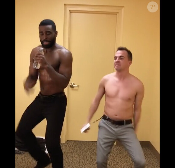 Frankie Muniz et Keo Motsepe dansent sur Instagram. Le 22 février 2020.