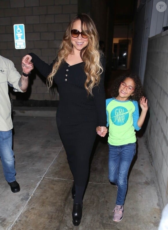 Exclusif - Mariah Carey et sa fille Monroe Cannon - M.Carey est ses enfants sortent du restaurant Mastro à Beverly Hills le 4 octobre 2019.