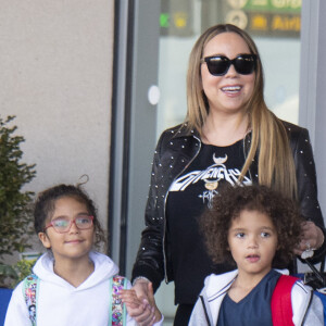 Exclusif - Mariah Carey et ses enfants Moroccan Scott Cannon et Monroe Cannon - Arrivée à l'aéroport JFK à New York le 21 octobre 2019.