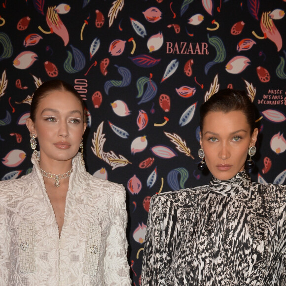 Gigi Hadid et sa soeur Bella Hadid assistent à la soirée de gala du Musée des Arts Décoratifs, avec Harper's Bazaar. Paris, le 26 février 2020. © Veeren Ramsamy / Bestimage