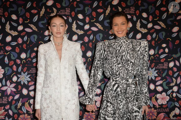 Gigi Hadid et sa soeur Bella Hadid assistent à la soirée de gala du Musée des Arts Décoratifs, avec Harper's Bazaar. Paris, le 26 février 2020. © Veeren Ramsamy / Bestimage
