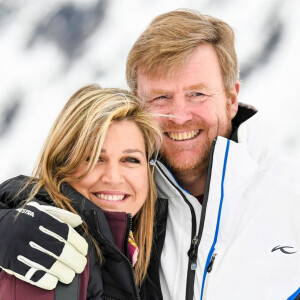 La reine Maxima et le roi Willem-Alexander des Pays-Bas en mode romantique lors de la séance photo avec la presse à l'occasion des vacances de la famille royale aux sports d'hiver à Lech, Autriche, le 25 février 2020.