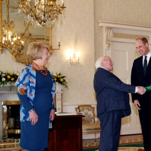 Kate Middleton et le prince William avec le président de l'Irlande, Michael D. Higgins et son épouse, à la résidence présidentielle à Dublin, en République d'Irlande, le 3 mars 2020.