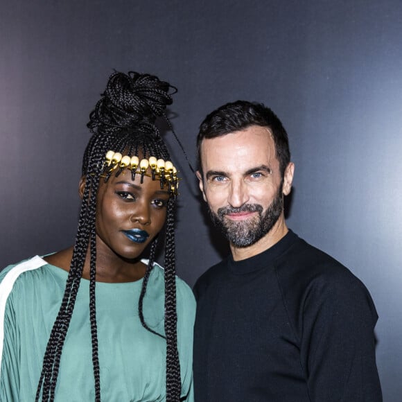 Nicolas Ghesquière et Lupita Nyong'o - Greetings - Défilé Louis Vuitton collection prêt-à-porter Automne/Hiver 2020-2021 lors de la Fashion Week à Paris le 3 mars 2020. © Olivier Borde / Bestimage