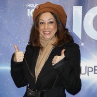 Sarah Abitbol souriante après le scandale, soirée spectacle avec Holiday On Ice