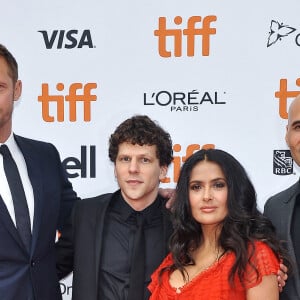 Alexander Skarsgard, Jesse Eisenberg, Salma Hayek, Kim Nguyen à la première de "The Hummingbird Project" au Toronto International Film Festival 2018 (TIFF), le 8 septembre 2018.