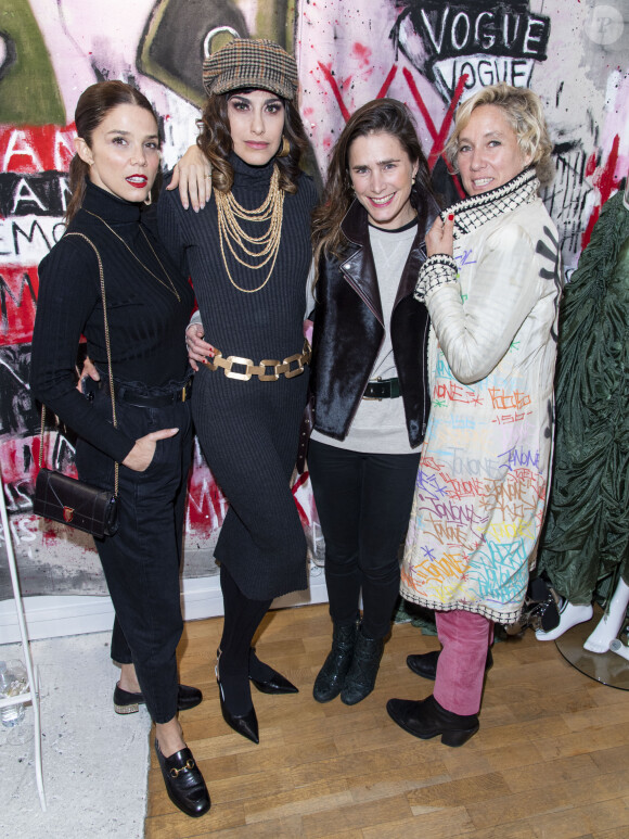 Exclusif - Juana Acosta, Abigail Lopez Cruz et deux amies assistent à la soirée de lancement de la collection "Mae x Madonna" à Paris, le 4 mars 2020. © Pierre Perusseau/Bestimage