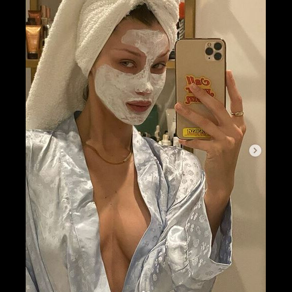 Bella Hadid. Mars 2020.