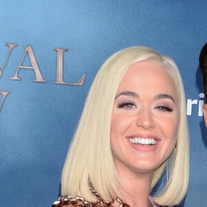 Katy Perry et son fiancé Orlando Bloom à la première de la série télévisée Amazon Prime Video "Carnival Row" au TCL Chinese Theatre dans le quartier de Hollywood, à Los Angeles, Californie, Etats-Unis, le 21 août 2019.