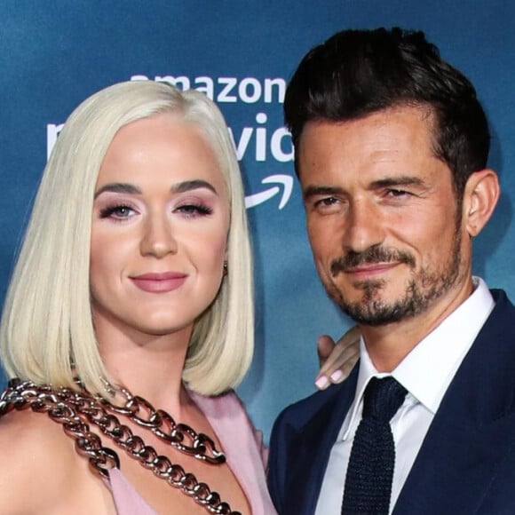 Katy Perry et son fiancé Orlando Bloom à la première de la série télévisée Amazon Prime Video "Carnival Row" au TCL Chinese Theatre dans le quartier de Hollywood, à Los Angeles, Californie, Etats-Unis, le 21 août 2019.