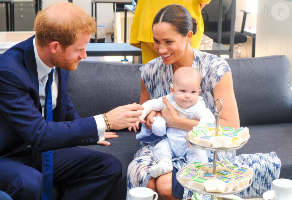 Le prince Harry et Meghan Markle avec leur fils Archie au Cap en Afrique du Sud le 25 septembre 2019.