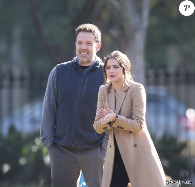 Exclusif - Ben Affleck et Ana de Armas sur le tournage du film 'Deep Water' à la Nouvelle Orléans, le 13 novembre 2019.