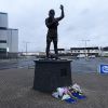 Hommages à Peter Whittingham ancien joueur de Cardiff City mort à l'âge de 35 ans le 19 mars 2020, après avoir fait une chute dans un pub le 7 mars.