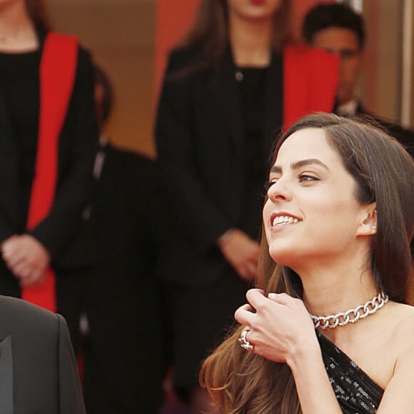 Alain Delon et sa fille Anouchka - Montée des marches du film "Une vie cachée" lors du 72ème Festival International du Film de Cannes. Le 19 mai 2019 © Christophe Aubert via Bestimage