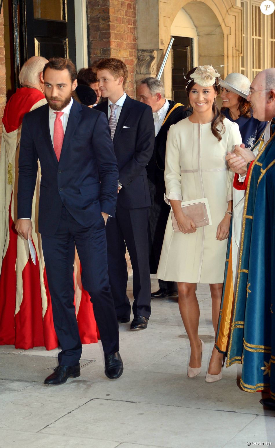 Pippa Middleton et James Middleton - Le prince William, duc de Cambridge, et Kate Catherine Middleton, duchesse de Cambridge, ont baptise leur fils, le prince George de Cambridge, en la chapelle royale du palais St James a Londres. Le 23 octobre 2013.