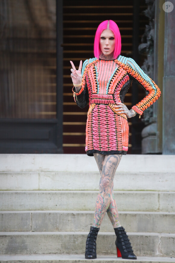 Jeffree Star - Arrivée des people au défilé de mode Balmain Homme collection Automne-Hiver 2017/2018 lors de la fashion week à Paris, le 21 janvier 2017. © CVS/Veeren/Bestimage