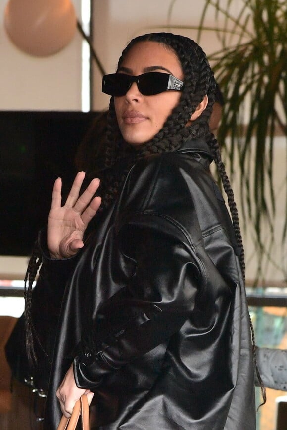 Kim Kardashian arrive à l'aéroport de Paris - Le Bourget, france, le 3 mars 2020.
